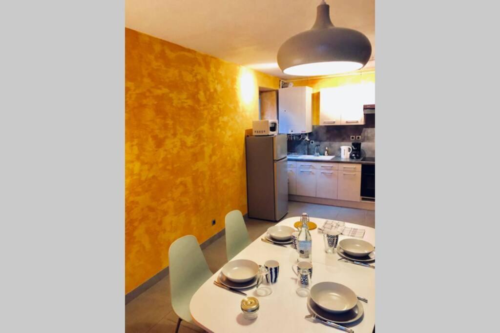 F3 - Neuf - 4/6 P - Lits King Size - Wifi - Cour Apartment Le Puy-en-Velay Exterior photo